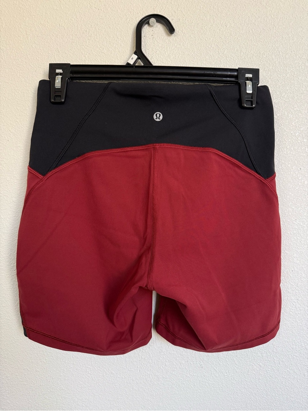 Lululemon Train Times 6” Shorts Size 8 Bonfire Black High Rise Mesh Run Gym - Picture 2 of 6